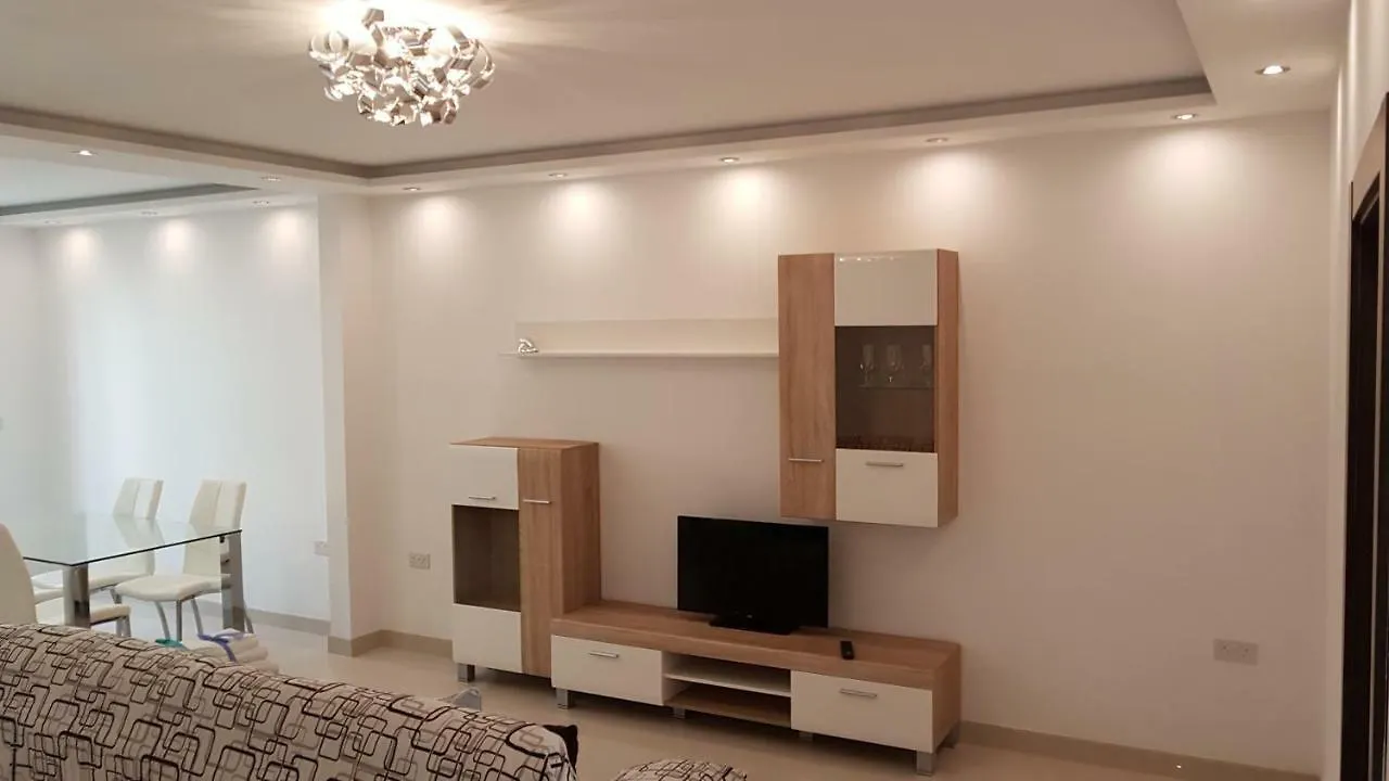 Sunrise Suites, Apt. 2 Birkirkara 0*,  Malta
